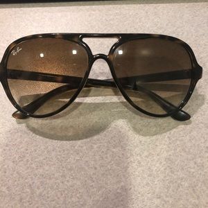 Ray ban tortoise sunglasses